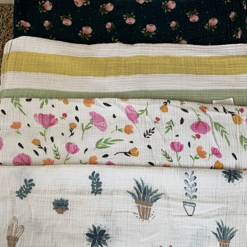 Little Unicorn Swaddle Set